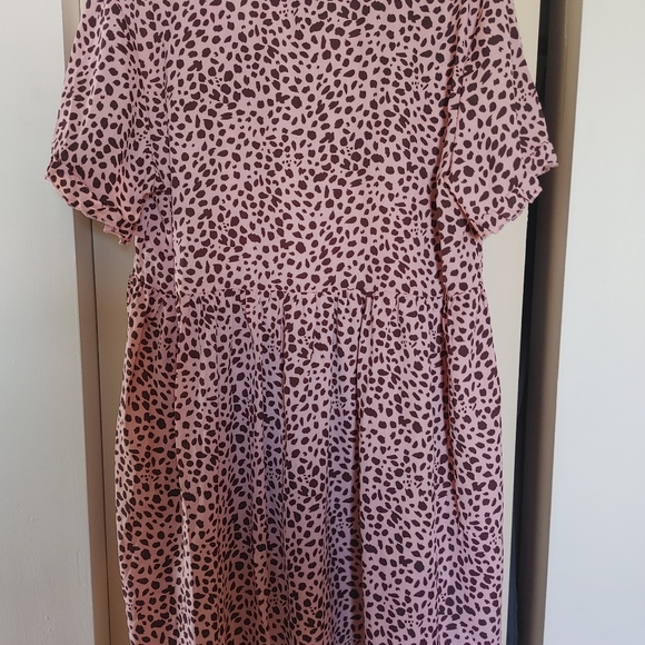 Dress - Picture 4 of 4